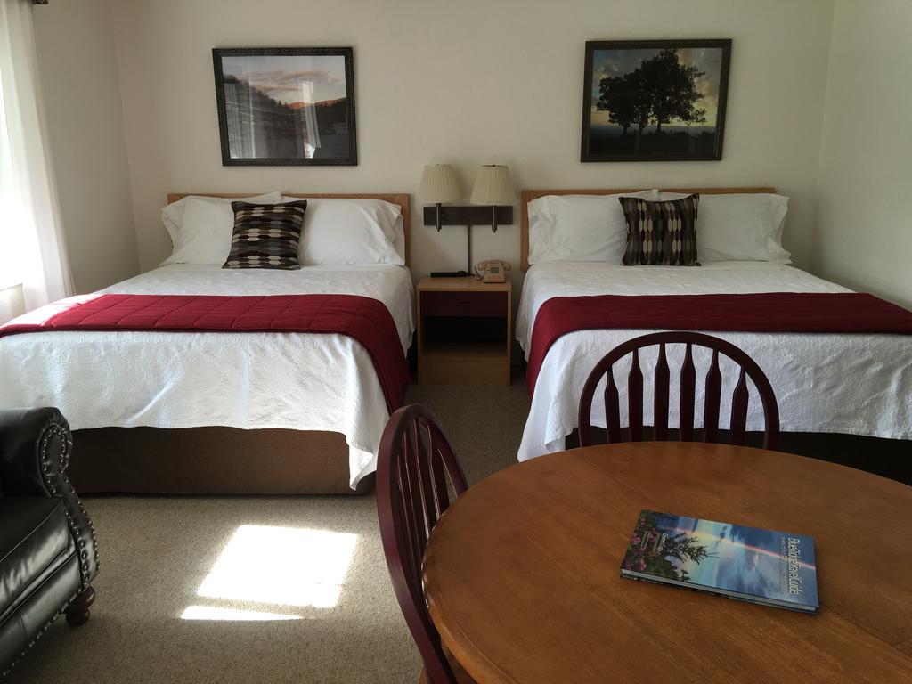 Cardinal Inn Maggie Valley Bagian luar foto